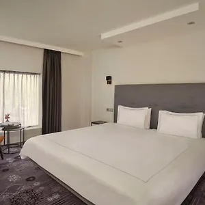 Park Plaza מלון